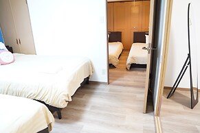 Metro Daikoku Apartment