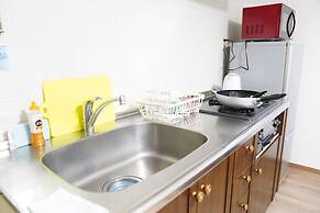 Metro Daikoku Apartment