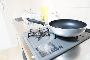 Metro Daikoku Apartment