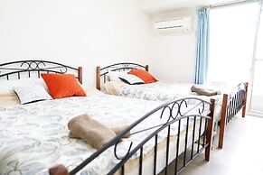 Metro Daikoku Apartment