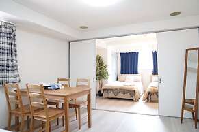 Metro Daikoku Apartment