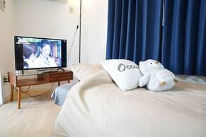 Metro Daikoku Apartment