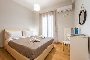 Central Flat with Cosy Sunny Terrace