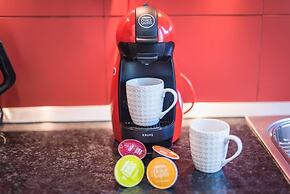 Central Flat with Cosy Sunny Terrace