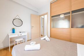 Central Flat with Cosy Sunny Terrace