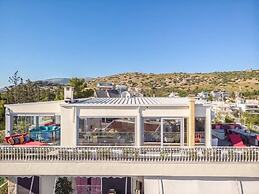 Sea View Apartment with Hot Tub & Sauna