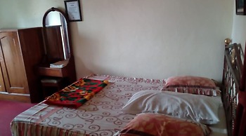 Wisma & Kantin Amanda