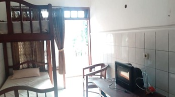 Wisma & Kantin Amanda