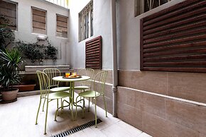 New Opening special - Historic center - Private patio