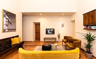 Florentine Palazzo - 4 bedrooms - Historic Center apt
