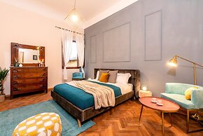 Florentine Palazzo - 4 bedrooms - Historic Center apt