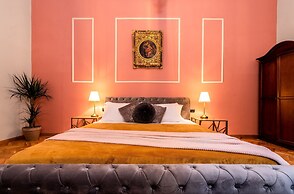 Elegant and historic 3-Bedroom in city center