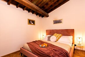 Elegant and historic 3-Bedroom in city center