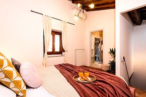 Elegant and historic 3-Bedroom in city center