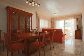 Exclusive Luxury Frontline Apt. Amazing Views