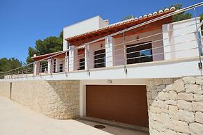 Luxurious & Secluded Villa - Private Pool, Walk to the Beach & Moraira