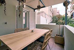 Olympic Spirit Apt in N. Kosmos