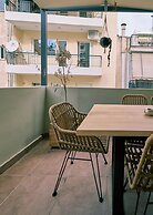 Olympic Spirit Apt in N. Kosmos