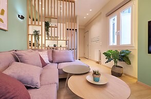 Olympic Spirit Apt in N. Kosmos