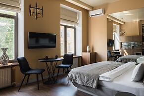 KievApts Sofievskaya 18