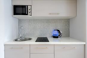 KievApts Sofievskaya 18