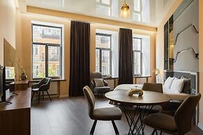 KievApts Sofievskaya 18