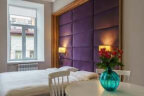 KievApts Sofievskaya 18