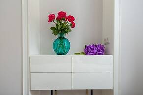 KievApts Sofievskaya 18