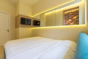 KievApts Sofievskaya 18
