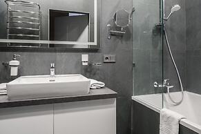 KievApts Sofievskaya 18