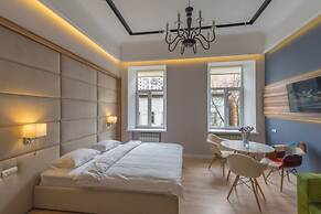 KievApts Sofievskaya 18