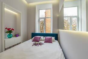 KievApts Sofievskaya 18