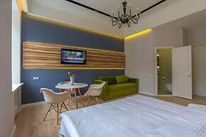 KievApts Sofievskaya 18