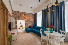 KievApts Sofievskaya 18
