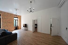 KievApts Pushkinskaya 10
