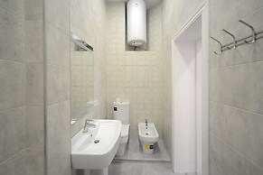 KievApts Pushkinskaya 10