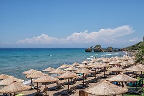 Porto Zorro Beach Hotel