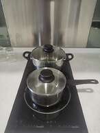 Luxury Deluxe Studios At Mercu Summer Suites