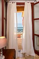 Waveside Sanctuary - Luxurious Seastone Villa