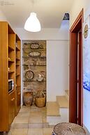 Waveside Sanctuary - Luxurious Seastone Villa