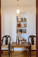 Waveside Sanctuary - Luxurious Seastone Villa