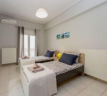 Thano's Stylish Flat, Just 150m To The Beach
