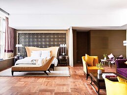 Pullman Doha West Bay