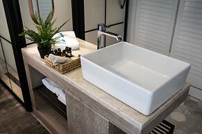 Melanippe Relaxing Hotel - Adults Only