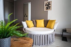 Melanippe Relaxing Hotel - Adults Only