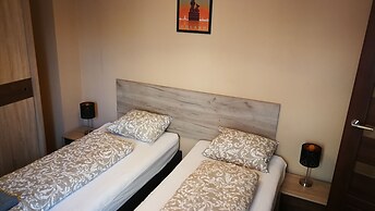 Labo Apartment Towarowa Kercelak