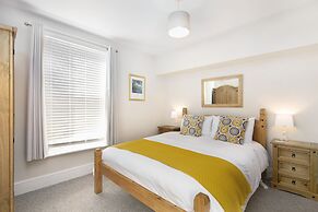 Salt Lane Apartments