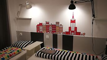 Labo Apartment Metro Plocka