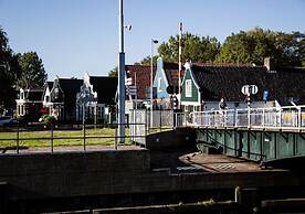 SWEETS - Buiksloterdraaibrug