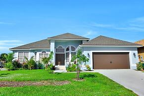 Almeria Court Pool Home